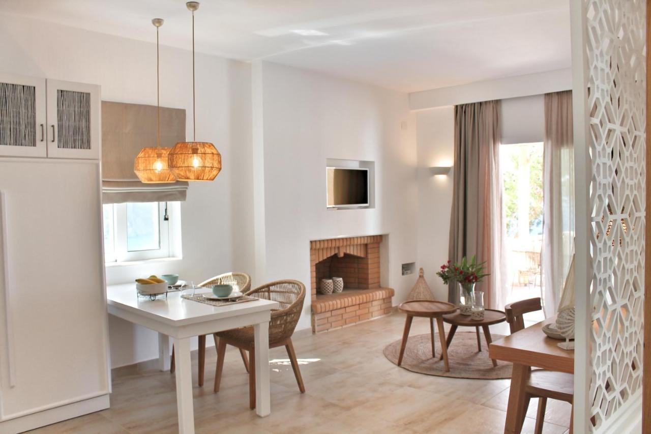 Akropolis Village Complex Of Luxury Residence Kyra Panagia Ngoại thất bức ảnh